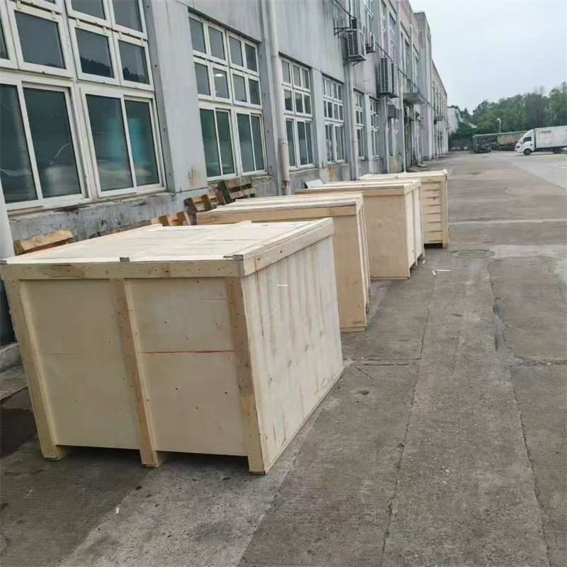 东山区尼勒克县：物流专线的高效货运之旅