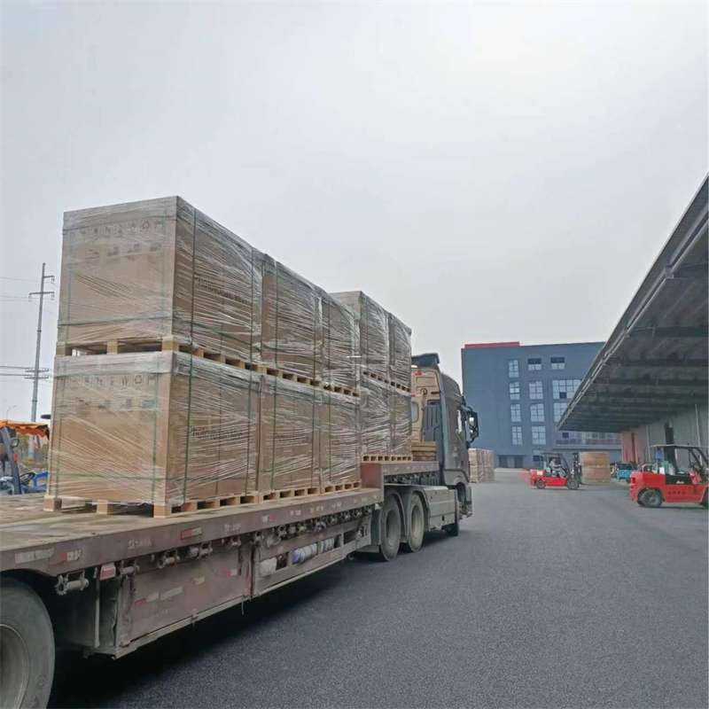 东山区阿瓦提县：物流专线的高效货运之旅